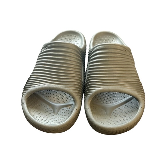 CROCS Other - Crocs Mellow Tide Recovery slides